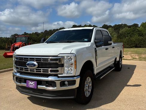 Used 2024 Ford F350 XLT AWD/4WD image 1