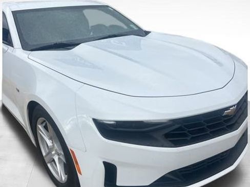Used 2022 Chevrolet Camaro LT image 1