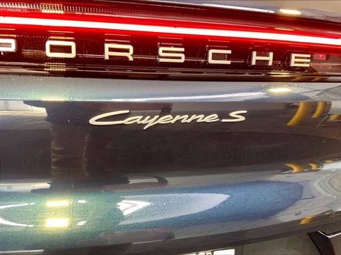 Used 2026 Porsche Cayenne S AWD/4WD image 19