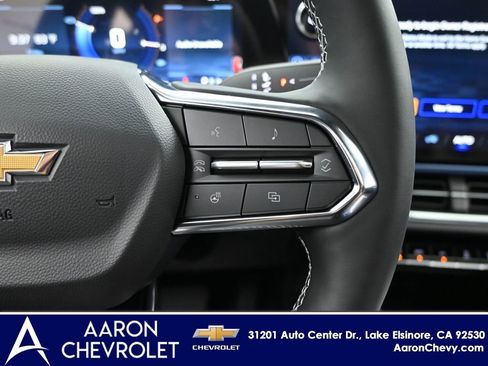 New 2026 Chevrolet Equinox EV LT image 24