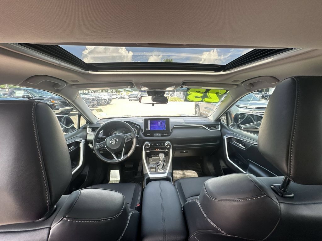 Used 2023 Toyota RAV4 XLE Premium FWD image 27