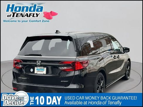 Certified 2023 Honda Odyssey Sport image 5