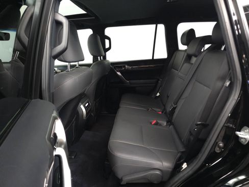 Used 2022 Lexus GX 460 Premium w/ Premium Package AWD/4WD image 5