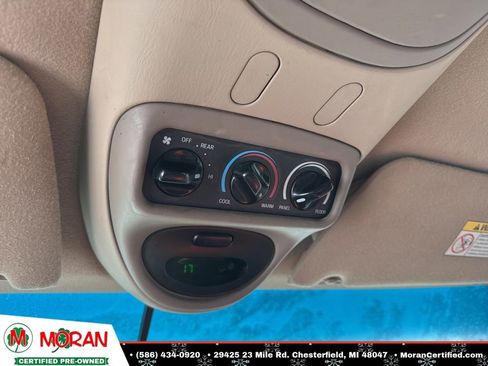 Used 2001 Ford Expedition XLT image 17