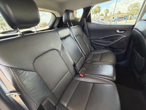 Used 2018 Hyundai Santa Fe Sport 2.0T FWD image 19
