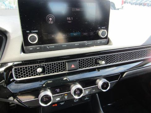 Used 2023 Honda Civic Sport image 18