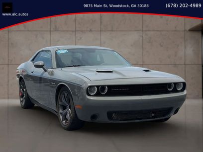 Used 2018 Dodge Challenger SXT w/ Sound Group