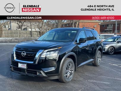New 2025 Nissan Pathfinder SV w/ SV Premium Package