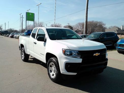 Used 2022 Chevrolet Colorado W/T w/ WT Convenience Package image 4