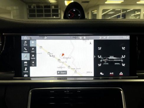 Used 2017 Porsche Panamera image 16