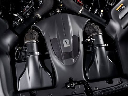 Certified 2019 Ferrari Portofino image 16