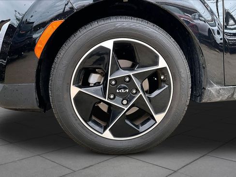 Used 2023 Kia Soul EX FWD image 11