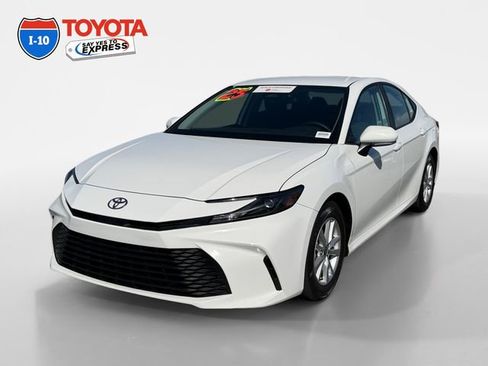 Certified 2025 Toyota Camry LE FWD image 1