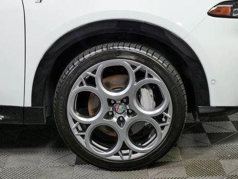 Used 2024 Alfa Romeo Tonale Ti AWD/4WD image 6