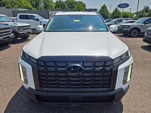 Used 2024 Hyundai Palisade XRT FWD image 2