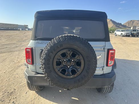 Used 2022 Ford Bronco 4-Door AWD/4WD image 4