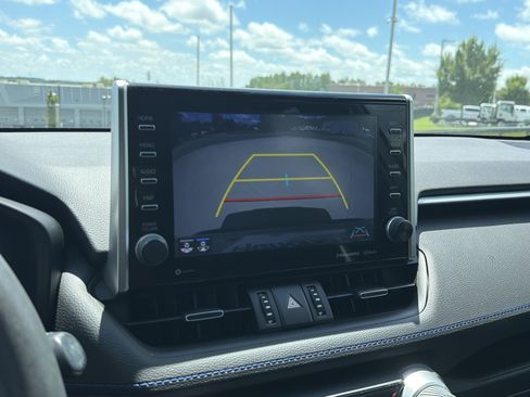 Used 2022 Toyota RAV4 XSE AWD/4WD image 25