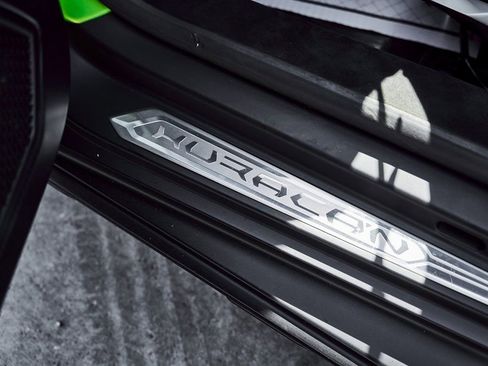 Used 2024 Lamborghini Huracan Sterrato AWD/4WD image 36