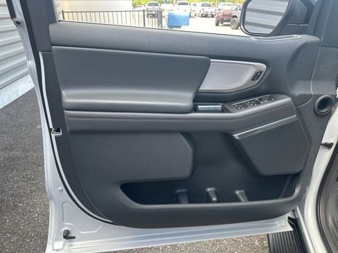 New 2025 Ford Expedition Active image 11