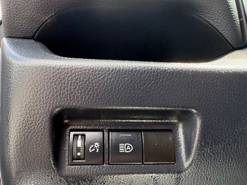 Used 2020 Toyota RAV4 LE FWD image 22