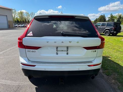 Used 2018 Volvo XC60 T5 Momentum w/ Vision Package AWD/4WD image 2