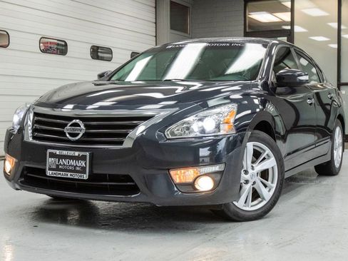 Used 2015 Nissan Altima 2.5 SL w/ Technology Package image 2