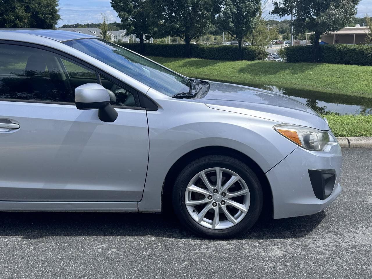 Used 2013 Subaru Impreza 2.0i Premium w/ All-Weather Pkg AWD/4WD image 19