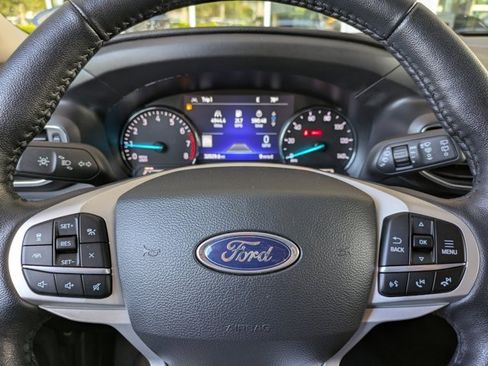 Certified 2023 Ford Explorer Limited w/ Equipment Group 301A image 27