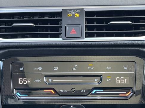 New 2026 Volkswagen Taos SE AWD/4WD image 19