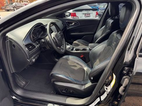 Used 2016 Chrysler 200 S w/ Comfort Group image 9