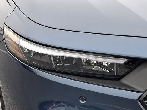 Certified 2025 Honda Accord EX-L image 9