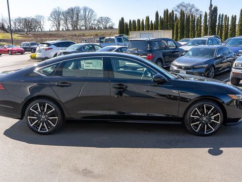 New 2026 Honda Accord Touring image 5