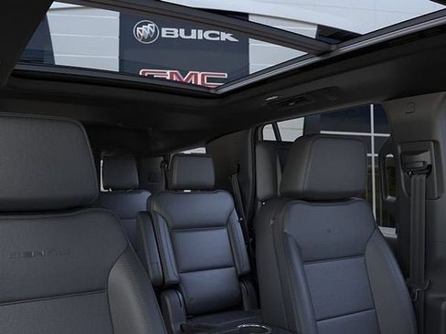 New 2026 GMC Yukon Denali w/ Denali Reserve Package AWD/4WD image 24