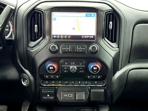 Used 2020 Chevrolet Silverado 1500 High Country w/ Technology Package image 25