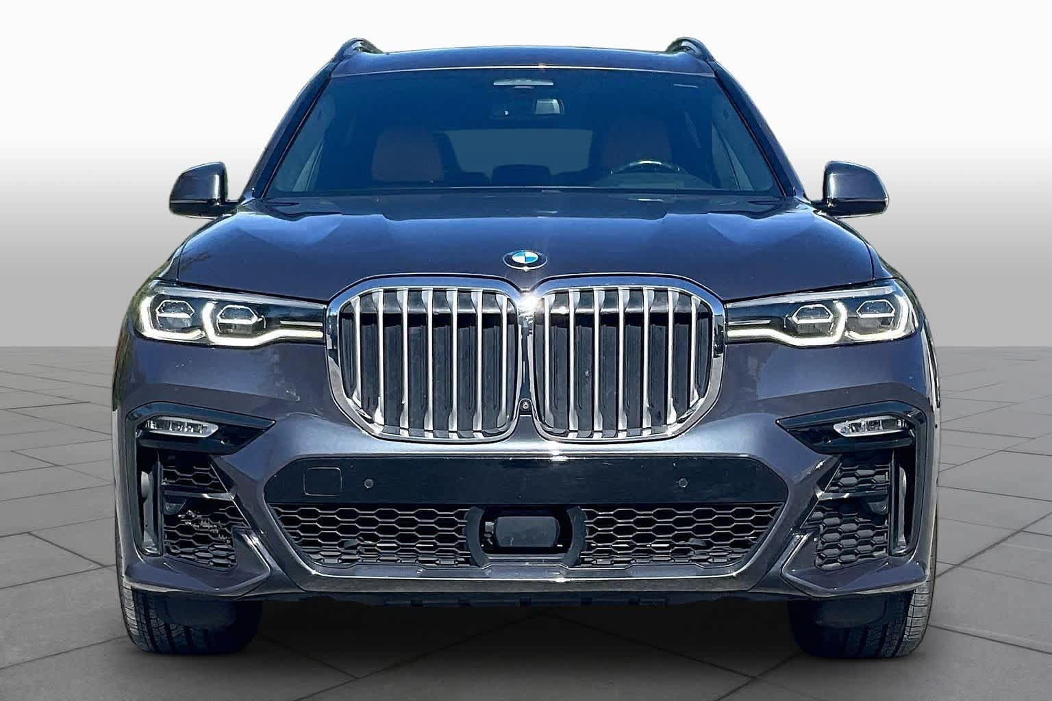 Used 2021 BMW X7 xDrive40i w/ M Sport Package AWD/4WD image 3