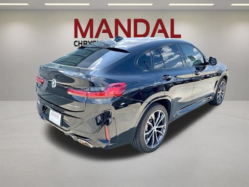 Used 2023 BMW X4 xDrive30i w/ M Sport Package AWD/4WD image 6