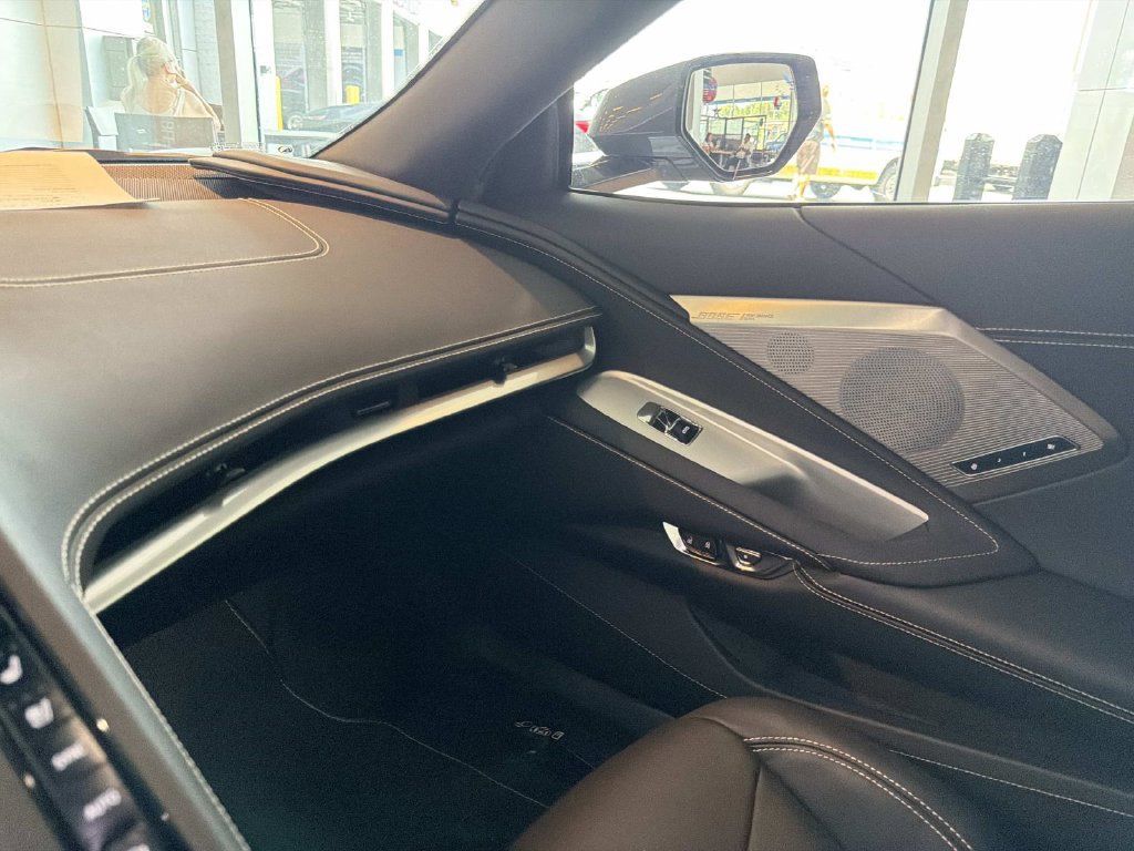 Used 2025 Chevrolet Corvette Stingray Preferred Conv w/ 2LT RWD image 26