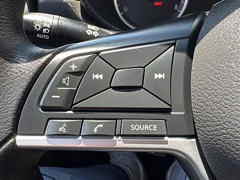 Used 2021 Nissan Versa S FWD image 19