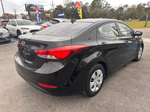 Used 2016 Hyundai Elantra SE FWD image 7