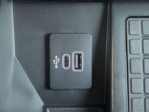 New 2025 Ford F150 Platinum w/ Equipment Group 702A High image 32