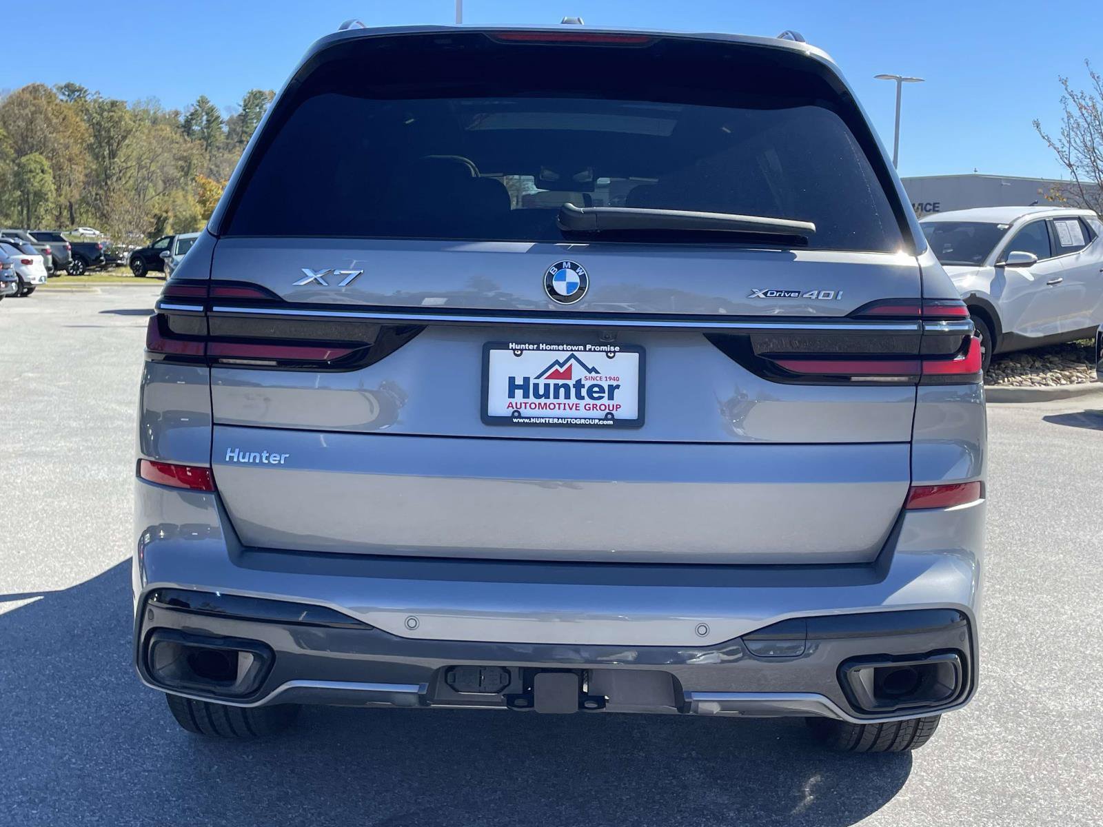 Used 2023 BMW X7 xDrive40i w/ M Sport Package AWD/4WD image 27