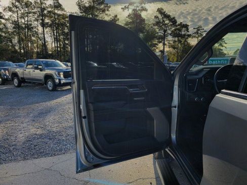 Used 2024 GMC Sierra 1500 Denali AWD/4WD image 13