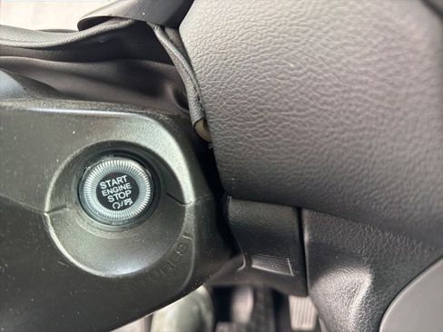 Used 2023 Jeep Renegade Latitude image 23