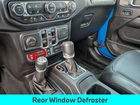 Used 2021 Jeep Wrangler Unlimited Rubicon w/ Dual Top Group AWD/4WD image 21