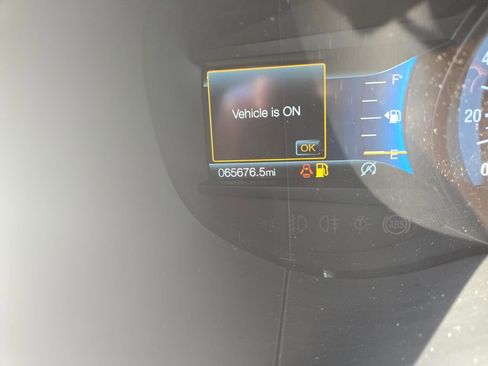 Used 2021 Ford Edge SEL w/ Convenience Package AWD/4WD image 11