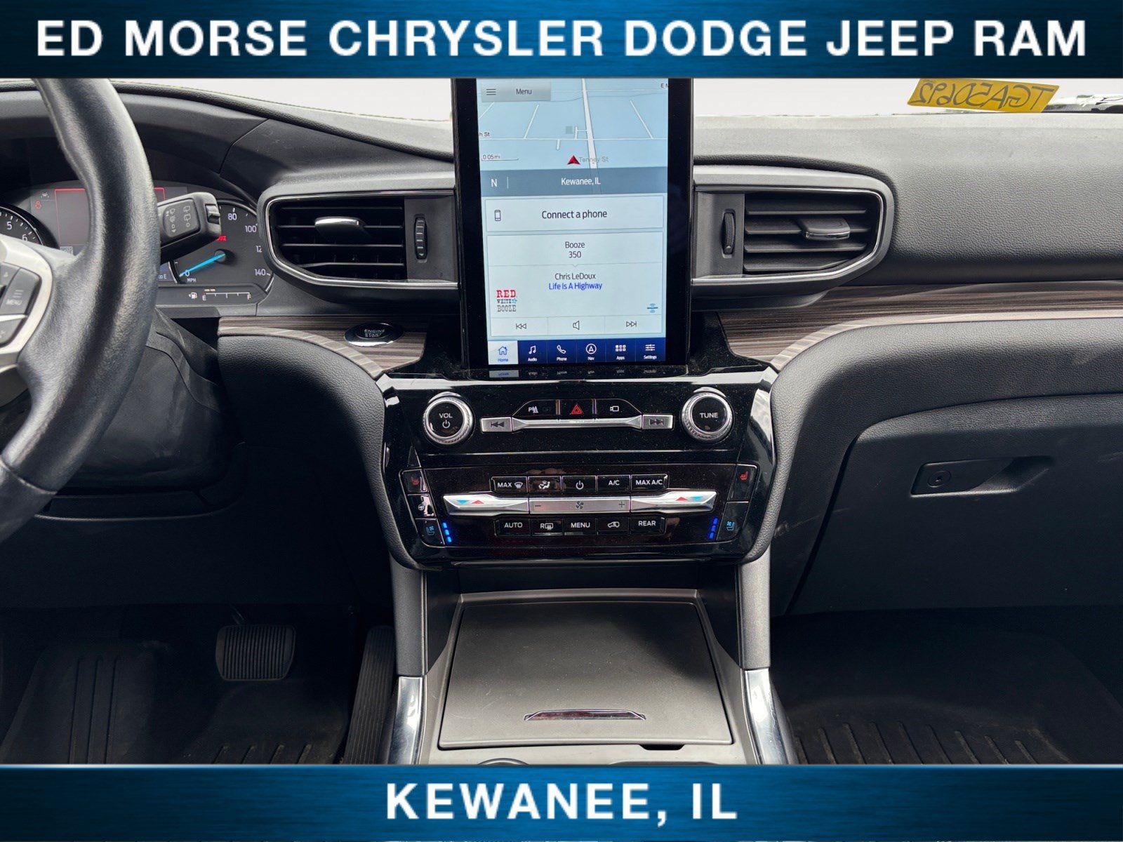 Used 2023 Ford Explorer Limited w/ Limited Technology Package AWD/4WD image 11