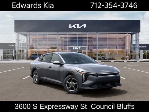 New 2026 Kia K4 FWD image 10