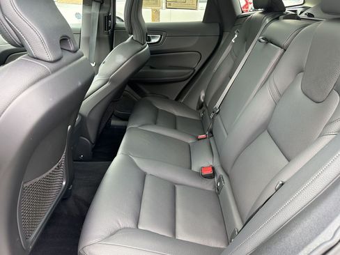 Certified 2024 Volvo XC60 B5 Plus w/ Protection Package Premier AWD/4WD image 23