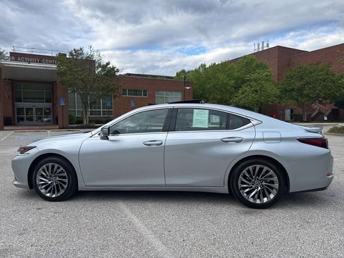 Used 2025 Lexus ES 350 Ultra Luxury FWD image 7