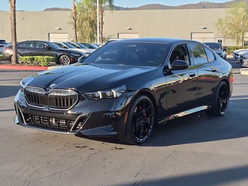 Certified 2025 BMW 540i xDrive w/ Executive Package AWD/4WD image 5